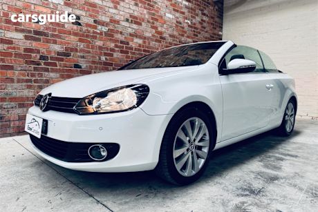 White 2011 Volkswagen Golf Cabriolet 118 Tsi
