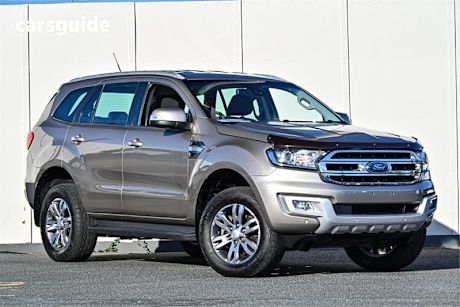 Gold 2015 Ford Everest SUV TREND 4X4