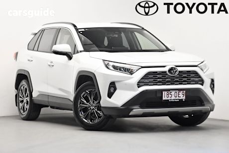 White 2024 Toyota RAV4 SUV GXL F