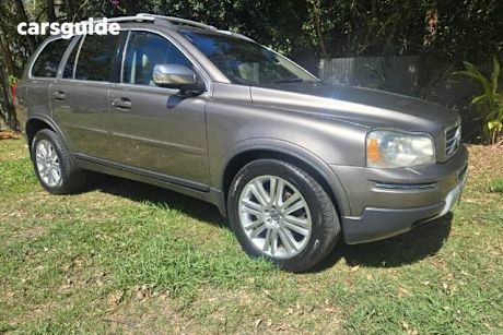 Silver 2009 Volvo XC90 Wagon D5