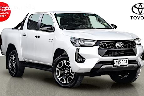 White 2024 Toyota Hilux Double Cab Pick Up Sr5 48V (4X4)