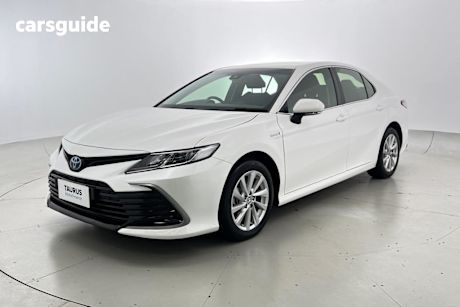 White 2023 Toyota Camry Sedan ASCENT F