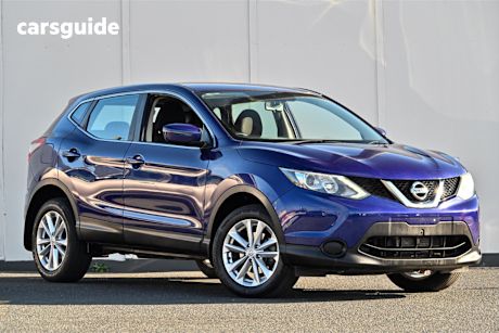 Purple 2014 Nissan Qashqai SUV ST F
