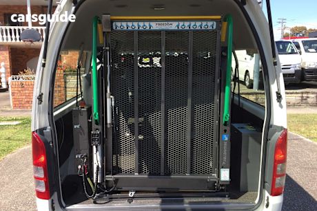 White 2016 Toyota HiAce Bus Commuter