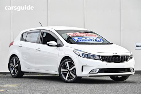 White 2017 Kia Cerato Hatch SPORT F