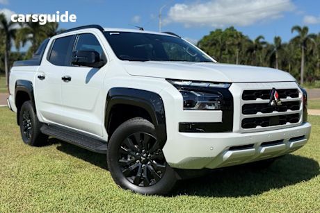 White 2025 Mitsubishi Triton Ute Tray GSR 4X4