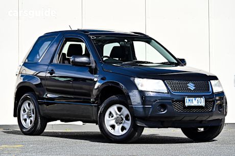 Black 2009 Suzuki Grand Vitara SUV 4X4
