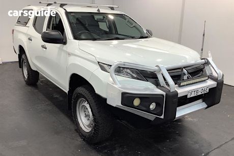 White 2019 Mitsubishi Triton Double Cab Pick Up Glx (4X4)