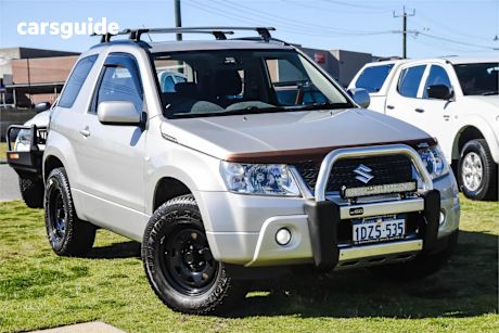 Silver 2012 Suzuki Grand Vitara SUV 4X4