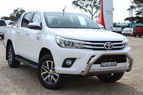 White 2018 Toyota Hilux Ute Tray SR5 4X4