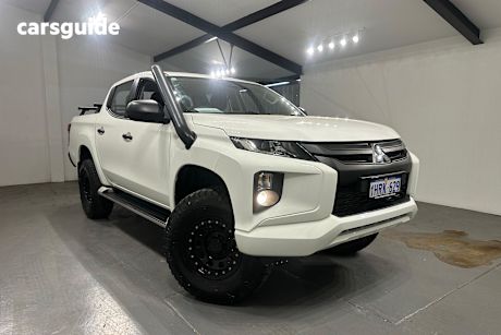 White 2022 Mitsubishi Triton Cab Chassis Glx (4X4)