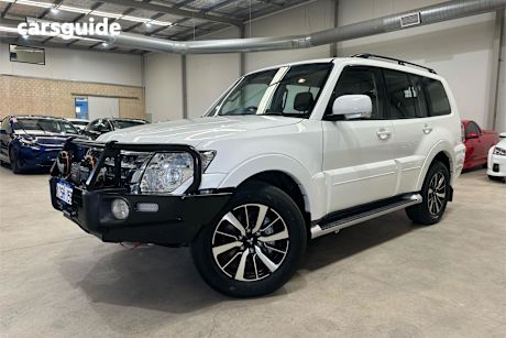 White 2021 Mitsubishi Pajero SUV GLX 4X4