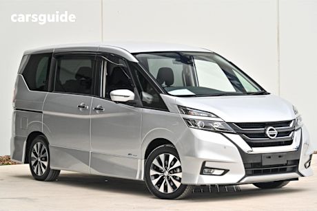 Silver 2017 Nissan Serena OtherCar