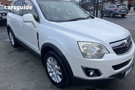 White 2013 Holden Captiva SUV