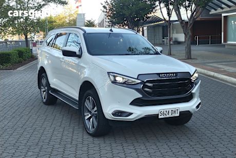 White 2023 Isuzu MU-X SUV LS-T 4X4