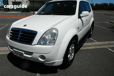 White 2009 Ssangyong Rexton Wagon Rx270 Xdi (7 Seat) Ii