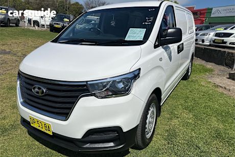 White 2019 Hyundai Iload Van 3S Liftback