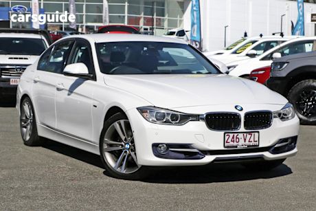 White 2014 BMW 3 Sedan 320I R