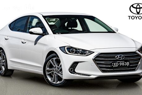 White 2017 Hyundai Elantra Sedan ELITE F