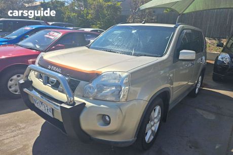 Gold 2007 Nissan X-Trail SUV ST-L 4X4