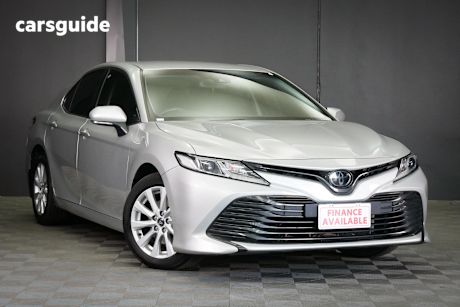 Silver 2019 Toyota Camry Sedan Ascent