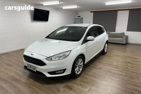 White 2015 Ford Focus Hatch TREND F