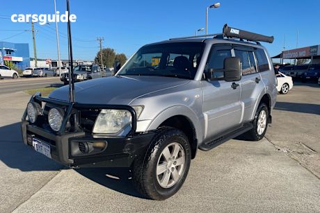 Silver 2012 Mitsubishi Pajero SUV GLX 4X4