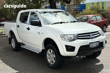 White 2013 Mitsubishi Triton Ute Tray GLX 4X4
