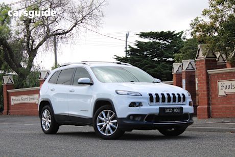White 2014 Jeep Cherokee Wagon Limited (4X4)