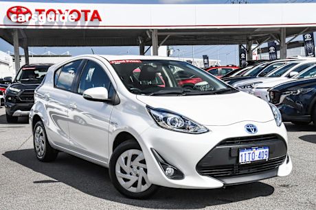 White 2018 Toyota Prius-C Hatch F