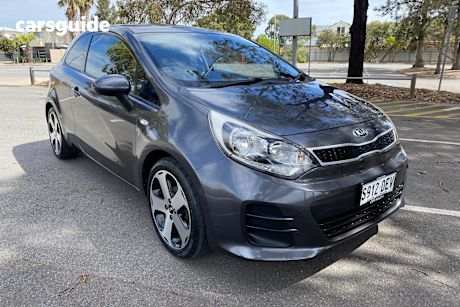 Grey 2014 Kia RIO Hatch S F