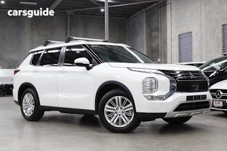 White 2022 Mitsubishi Outlander Wagon Ls 7 Seat (Awd)