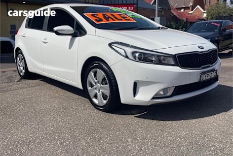 White 2018 Kia Cerato Hatchback S