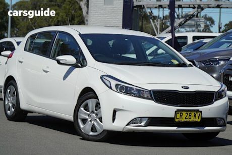 White 2018 Kia Cerato Hatch S F