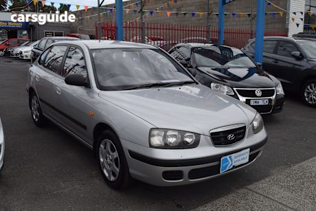 Silver 2002 Hyundai Elantra Hatchback Gl