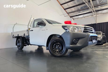 White 2023 Toyota Hilux Ute Tray WORKMATE R