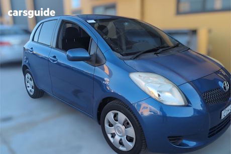 Blue 2006 Toyota Yaris Hatchback Yrs