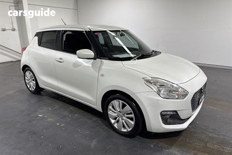White 2018 Suzuki Swift Hatchback Gl Navigator