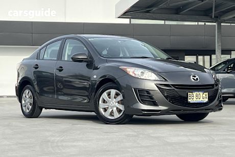 Grey 2009 Mazda 3 Sedan Neo