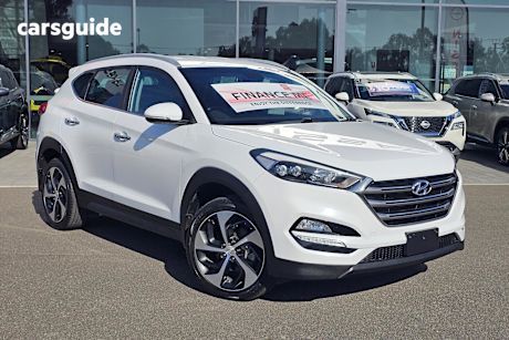 White 2017 Hyundai Tucson SUV ELITE 4X4