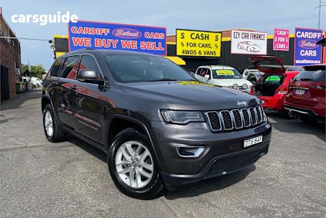 Grey 2017 Jeep Grand Cherokee Wagon Laredo (4X2)
