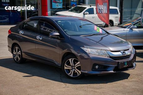 Grey 2017 Honda City Sedan Vti-L