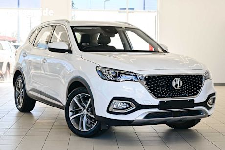 White 2024 MG HS SUV EXCITE F