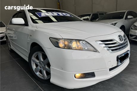 White 2008 Toyota Camry Sedan SPORTIVO F