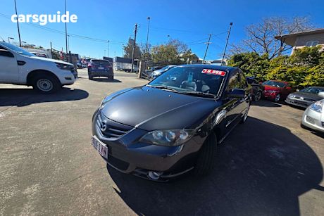 Grey 2005 Mazda Mazda3 Sedan SP23 F