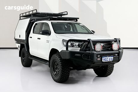 White 2022 Toyota Hilux Double Cab Chassis Sr (4X4)
