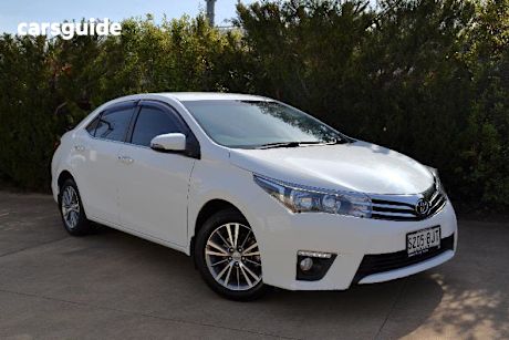 White 2015 Toyota Corolla Sedan SX F