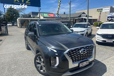 Grey 2021 Hyundai Palisade SUV 4X4