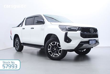 White 2025 Toyota Hilux Double Cab Pick Up Sr5 (4X4)