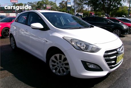 White 2015 Hyundai I30 Hatchback Active